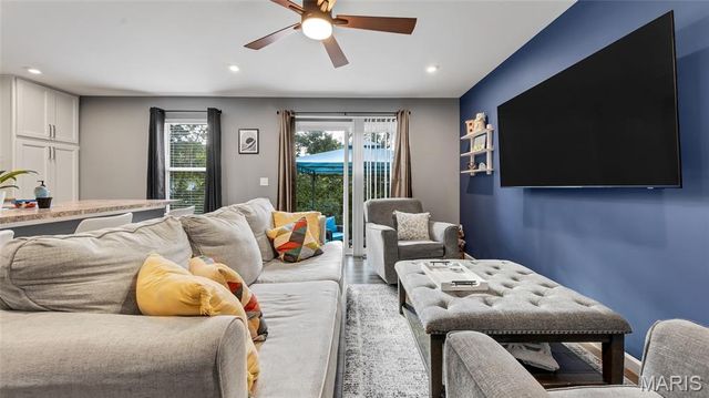 355 Newbridge Way, O'fallon, MO 63368