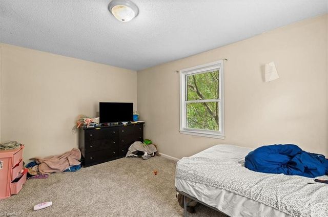 1844 Price Road, Eden, NC 27288