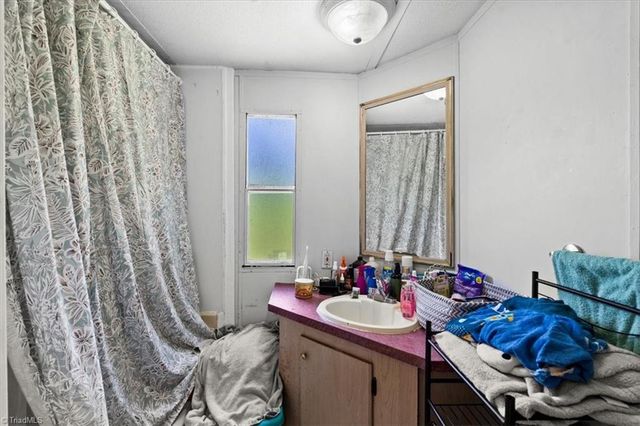 1844 Price Road, Eden, NC 27288