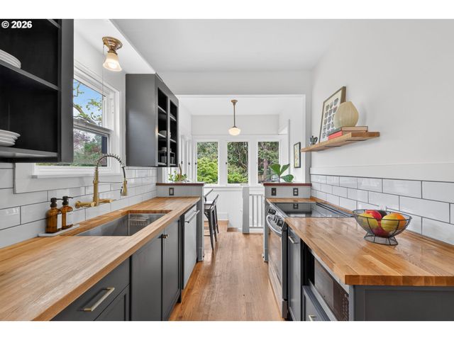 4210 Ne 65TH Ave, Portland, OR 97218