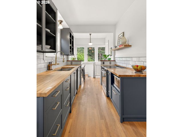 4210 Ne 65TH Ave, Portland, OR 97218