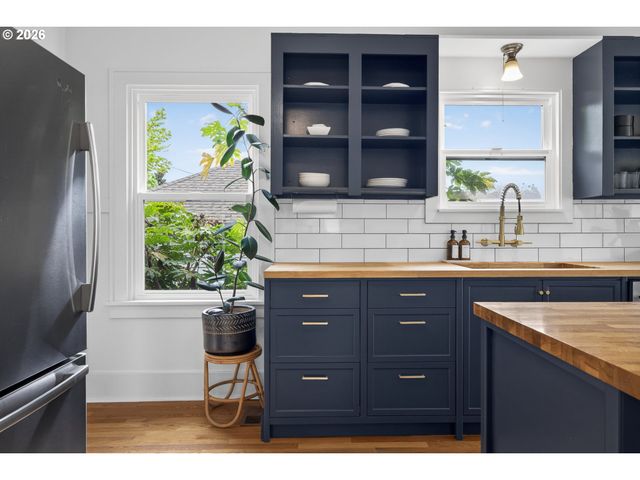 4210 Ne 65TH Ave, Portland, OR 97218