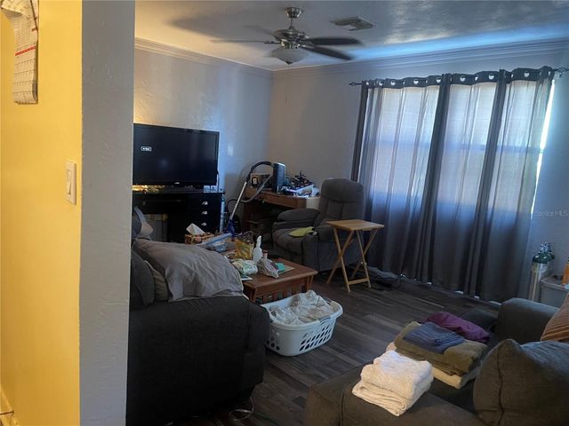 7242 LYNNWOOD AVENUE N, St Petersburg, FL 33710