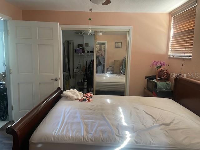 7242 LYNNWOOD AVENUE N, St Petersburg, FL 33710