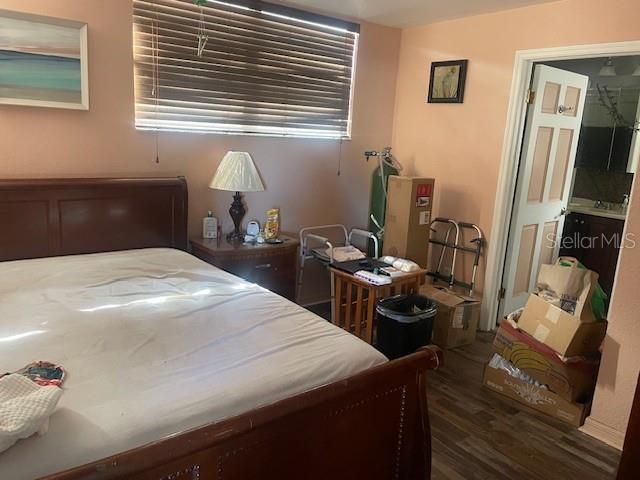 7242 LYNNWOOD AVENUE N, St Petersburg, FL 33710