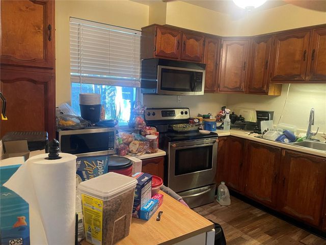 7242 LYNNWOOD AVENUE N, St Petersburg, FL 33710