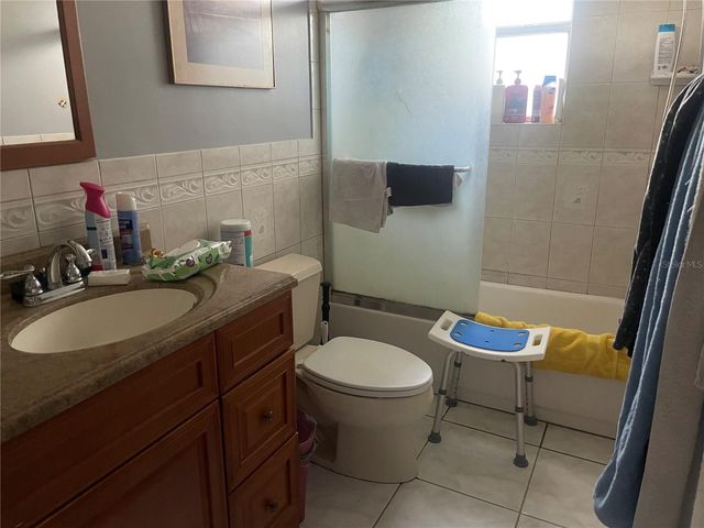 7242 LYNNWOOD AVENUE N, St Petersburg, FL 33710