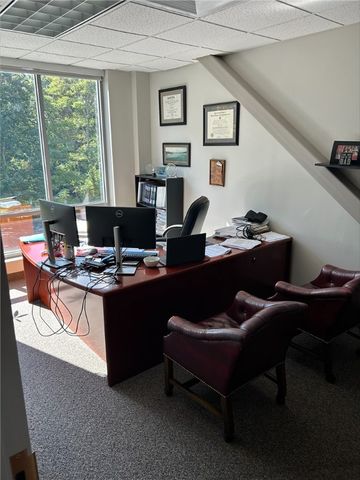 935 Jefferson Boulevard, Warwick, RI 02886