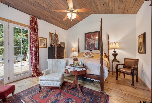 196 Pine Branch Glen, Holly Lake Ranch, TX 75765