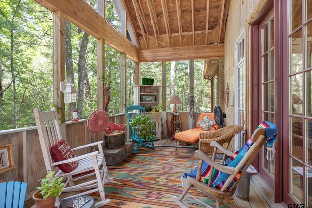 196 Pine Branch Glen, Holly Lake Ranch, TX 75765