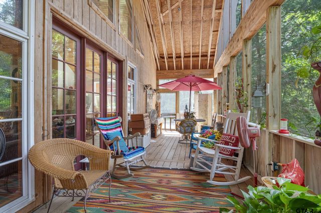 196 Pine Branch Glen, Holly Lake Ranch, TX 75765