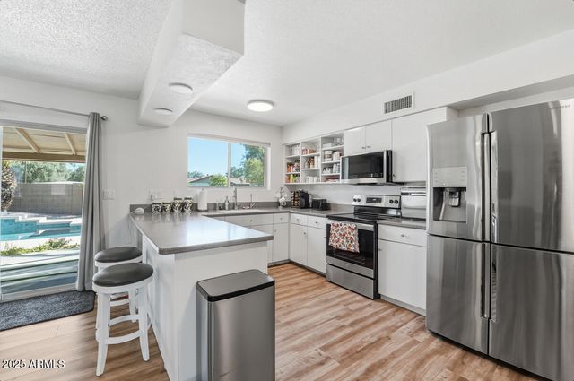 1711 S HALL --, Mesa, AZ 85204