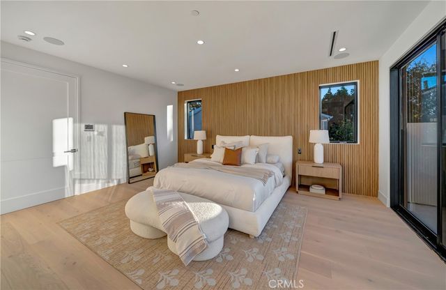 4825 Forman Avenue, North Hollywood, CA 91601