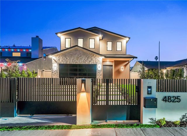 4825 Forman Avenue, North Hollywood, CA 91601