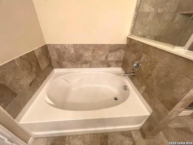 207 Golden Fawn, Selma, TX 78154