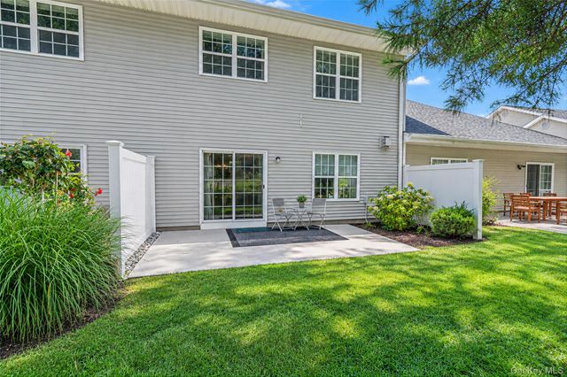 23 Willow Wood Drive, East Setauket, NY 11733