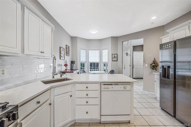 23 Willow Wood Drive, East Setauket, NY 11733