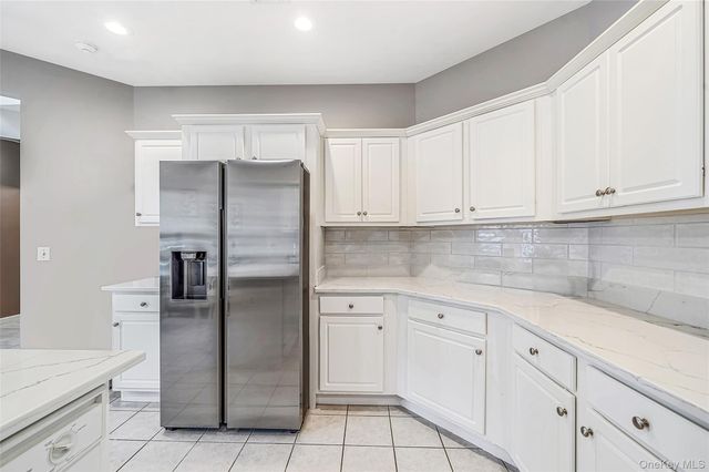 23 Willow Wood Drive, East Setauket, NY 11733