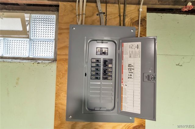 255 Crisfield Avenue, Cheektowaga, NY 14206