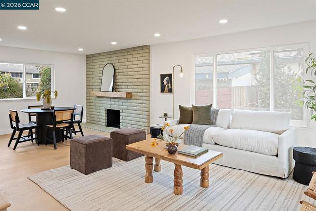 125 Larkwood Circle, Danville, CA 94526