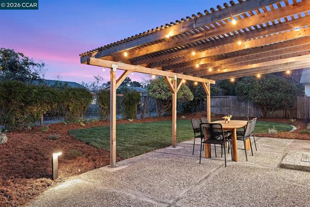 125 Larkwood Circle, Danville, CA 94526