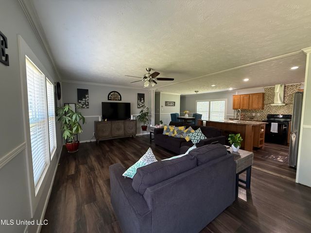 9250 Pleasant Hill Road, Carthage, MS 39051