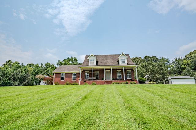 57 Old Jackson Hwy, Leoma, TN 38468