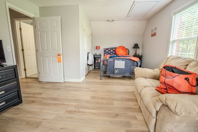 57 Old Jackson Hwy, Leoma, TN 38468