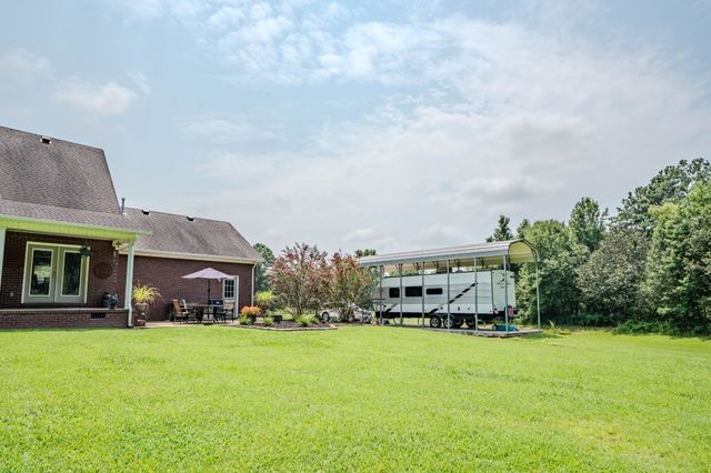 57 Old Jackson Hwy, Leoma, TN 38468
