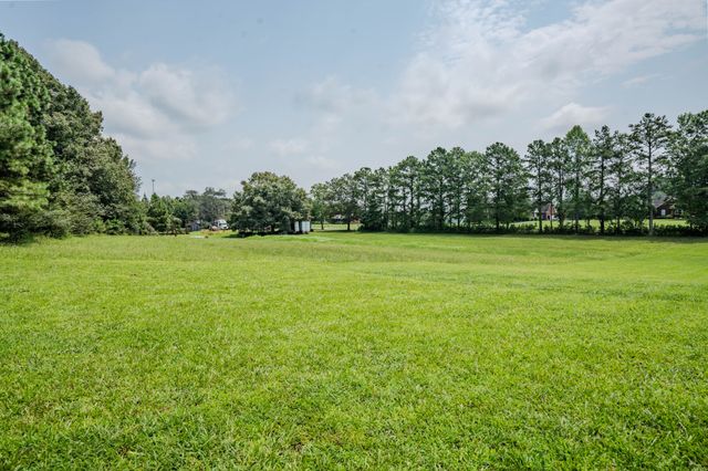 57 Old Jackson Hwy, Leoma, TN 38468