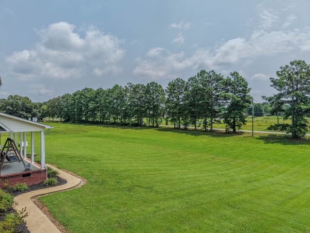 57 Old Jackson Hwy, Leoma, TN 38468