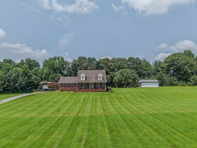 57 Old Jackson Hwy, Leoma, TN 38468