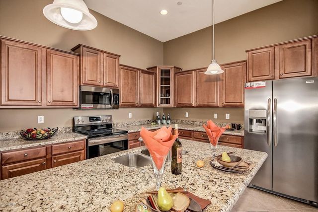13505 W CATALINA Drive, Avondale, AZ 85392