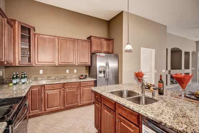 13505 W CATALINA Drive, Avondale, AZ 85392