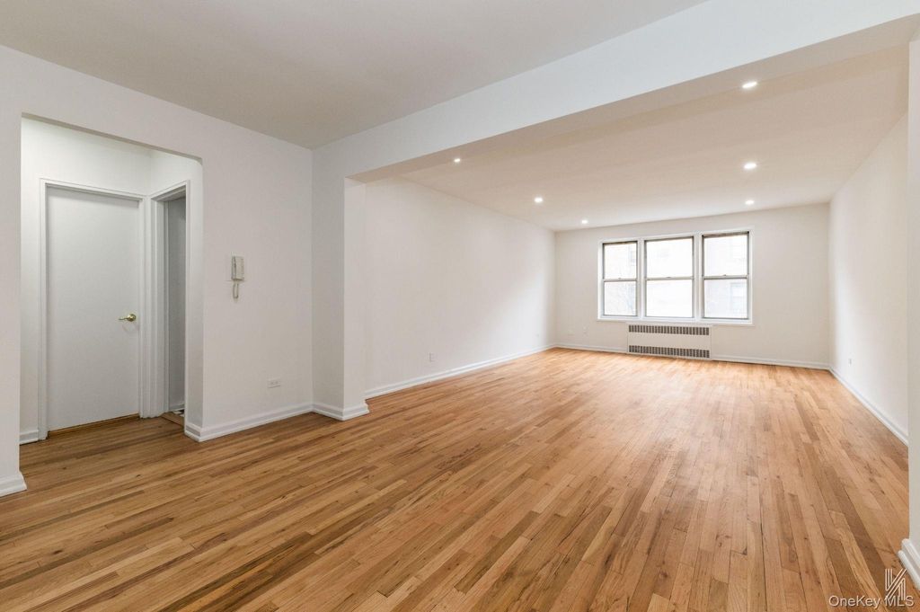 79-10 34th Avenue 4U, Jackson Heights, NY 11372 — photo 3