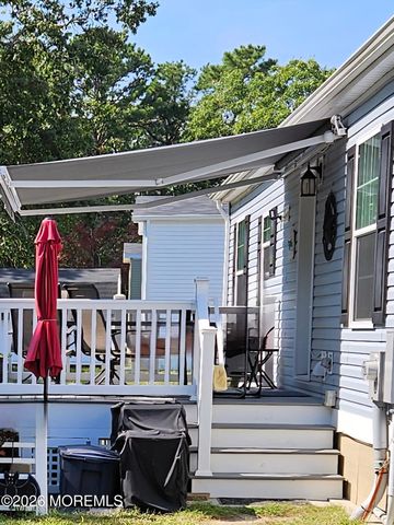 55 Woodchuck Parkway, Whiting, NJ 08759