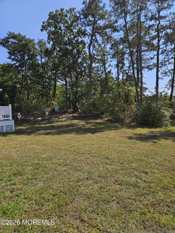 55 Woodchuck Parkway, Whiting, NJ 08759