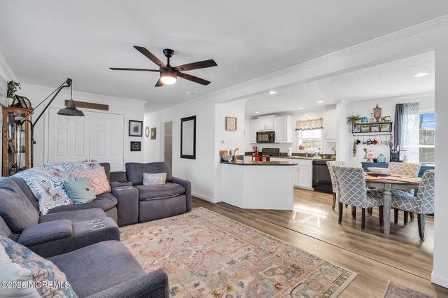 55 Woodchuck Parkway, Whiting, NJ 08759