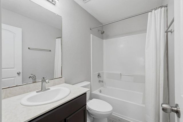 9431 Paloma Creek Drive, Tomball, TX 77375