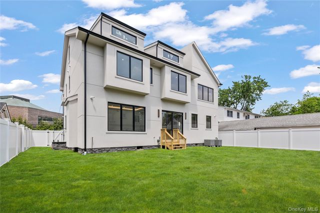 857 Glen Drive, Woodmere, NY 11598