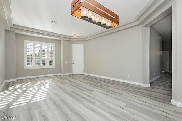 8640 Stone Harbor Avenue, Las Vegas, NV 89145