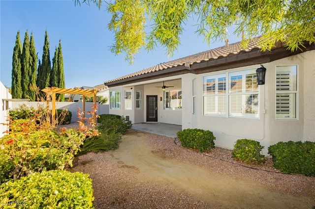 8640 Stone Harbor Avenue, Las Vegas, NV 89145