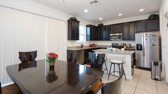 991 E 10TH STREET, Apopka, FL 32703