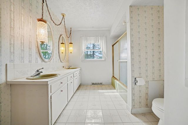 1331 Vineland Path, St. Joseph, MI 49085