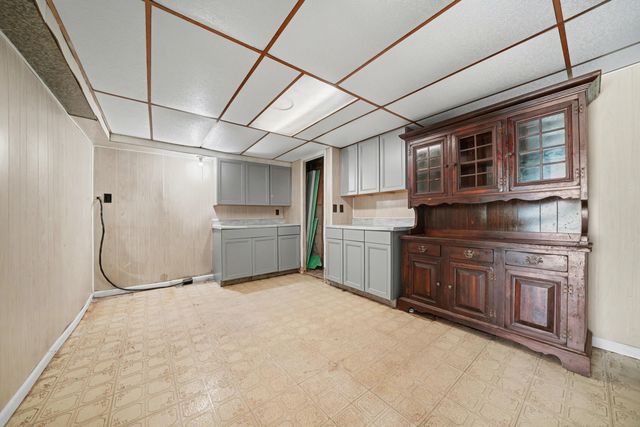 1331 Vineland Path, St. Joseph, MI 49085