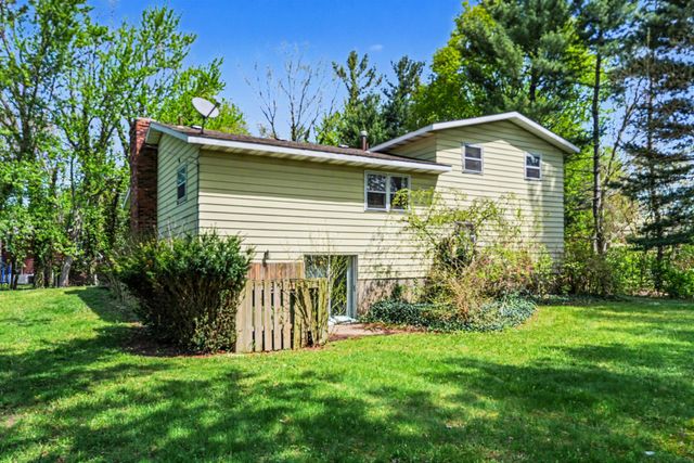 1331 Vineland Path, St. Joseph, MI 49085