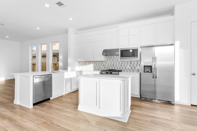 29323 Meadowcreek Hill Drive, Waller, TX 77484