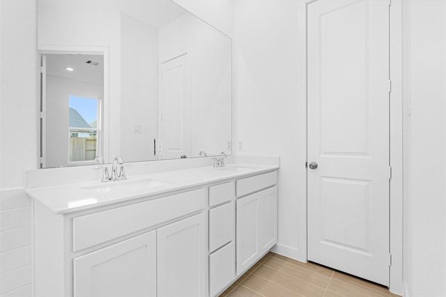 29323 Meadowcreek Hill Drive, Waller, TX 77484