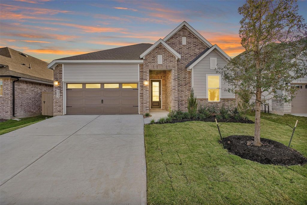 29323 Meadowcreek Hill Drive, Waller, TX 77484