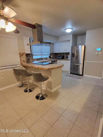 2589 Santa Rosa Cove, Biloxi, MS 39531